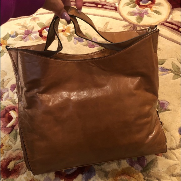 Michael Kors Handbags - Michael Kors Devon Large Crinkle Tote  BNWT
